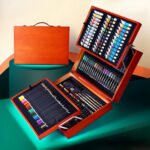 mont marte premium deluxe painting set, 174 piece high quality wooden painting case with essential painting media, acrylic, watercolour, oil, pastel, pens, brushes and much more